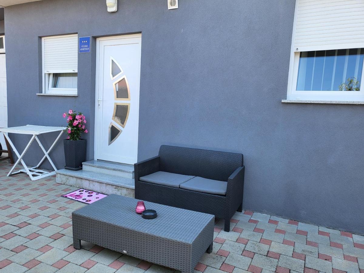 Vigo Apartman Пула Экстерьер фото
